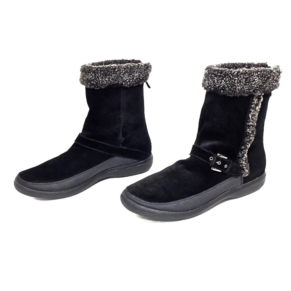 - SOLD - Stuart Weitzman Black Shearling Boots - Picture 4 of 8